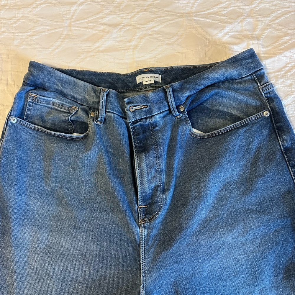 Good American Always Fits Indigo Straight Leg Jeans